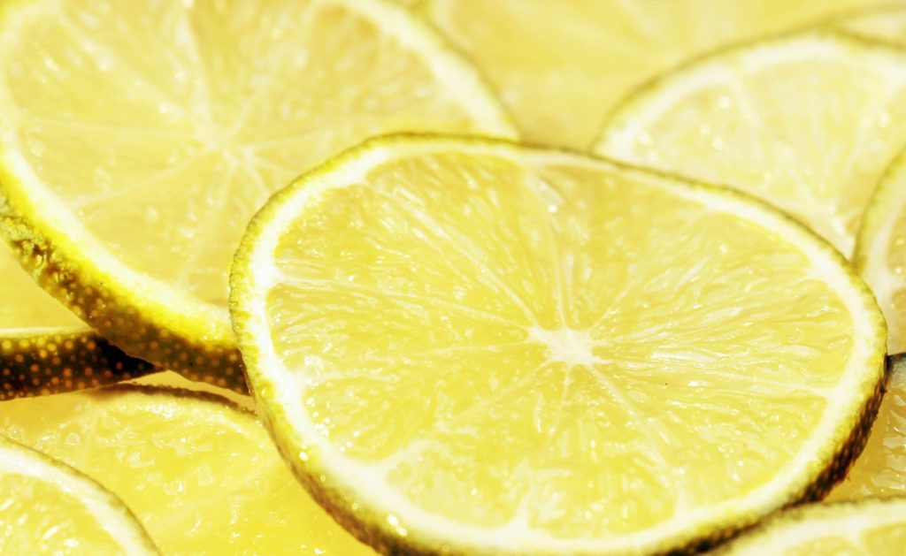 limón fruta de temporada