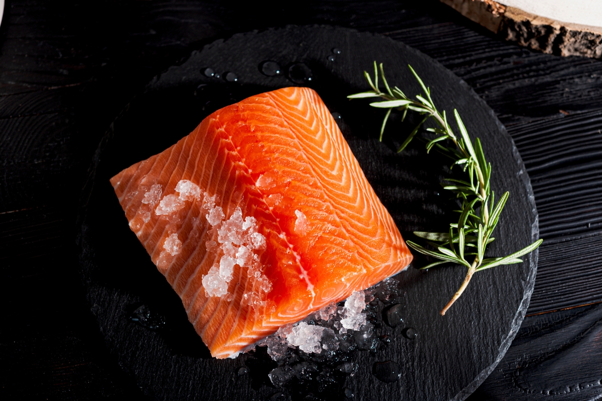 salmon noruego en rodajas portada