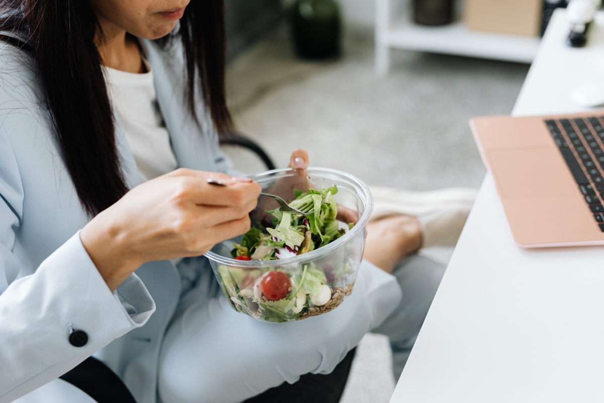 comer en el trabajo